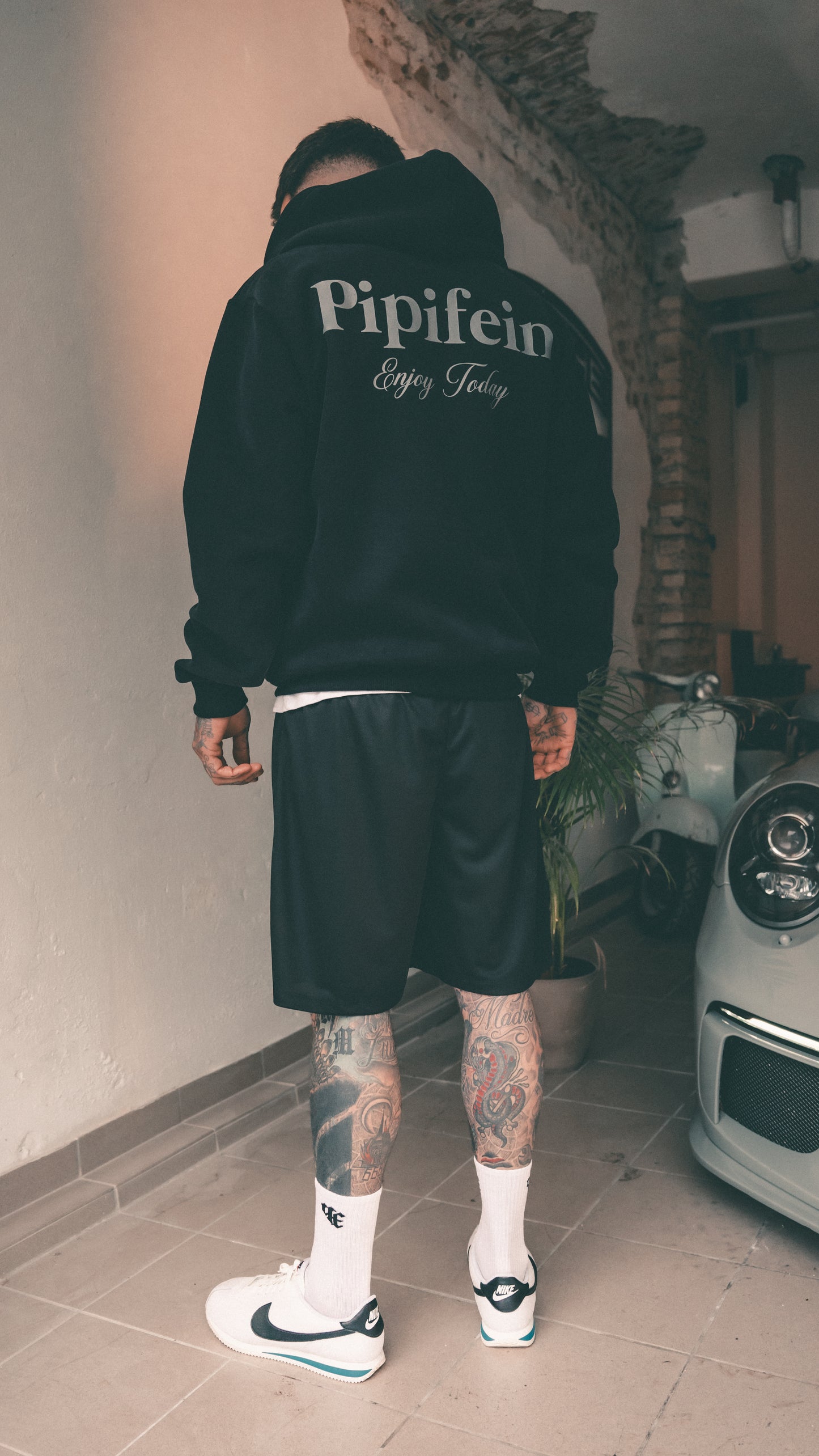 Enjoy Today Zipper black