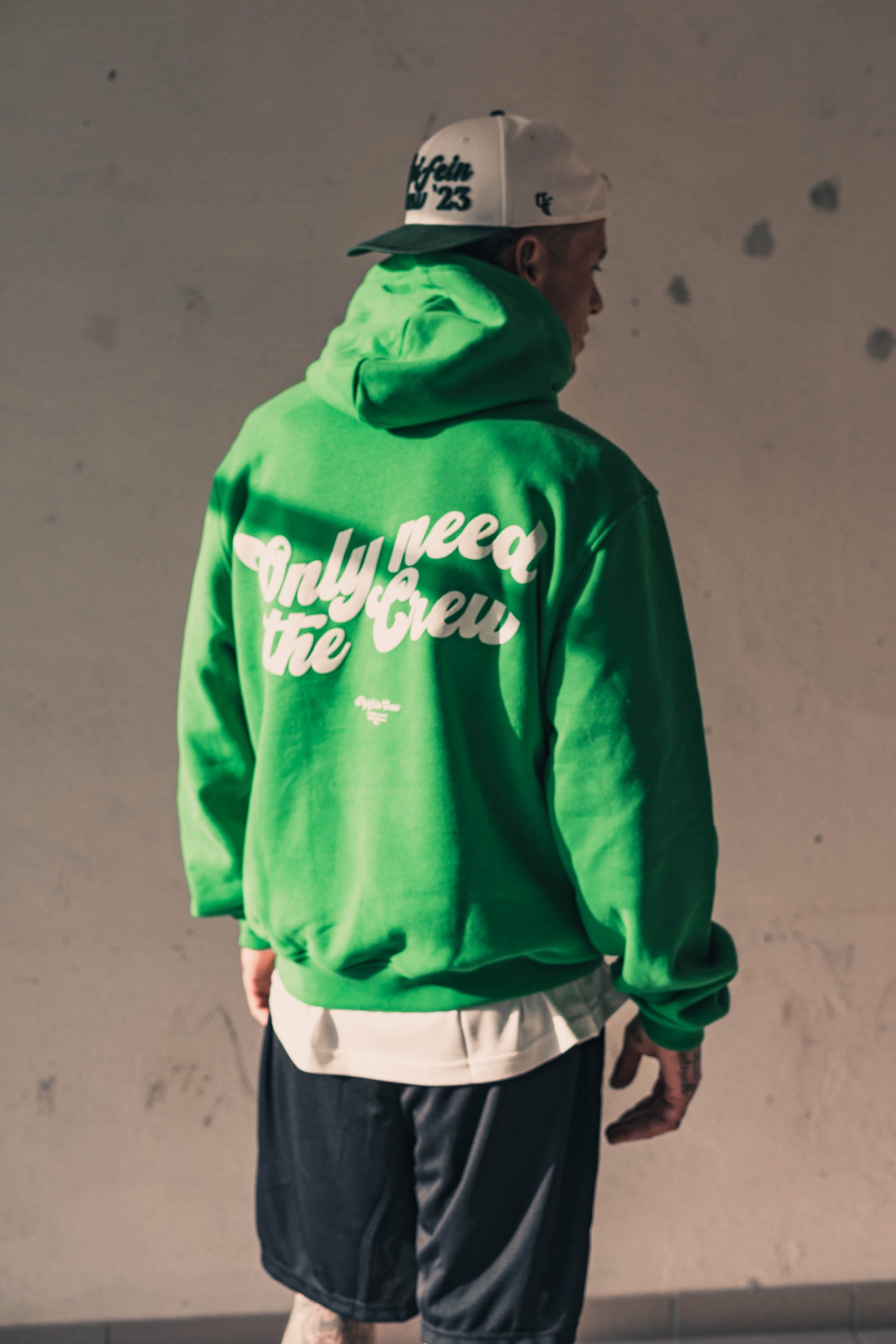 HOODIE "ONLY NEED THE CREW"