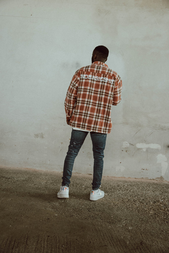 
                  
                    Laden Sie das Bild in den Galerie-Viewer, FLANNEL HEMD NOBASICSHIT
                  
                