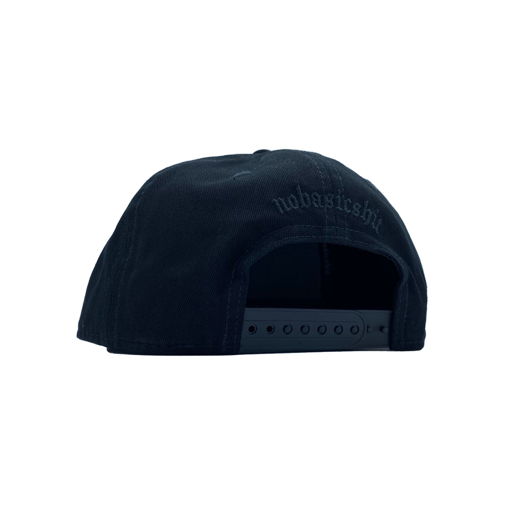 
                  
                    Laden Sie das Bild in den Galerie-Viewer, SNAPBACK ALLBLACK
                  
                
